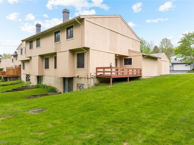 17620 Eastbrook Trail, Chagrin Falls, OH 44023 Photo 10