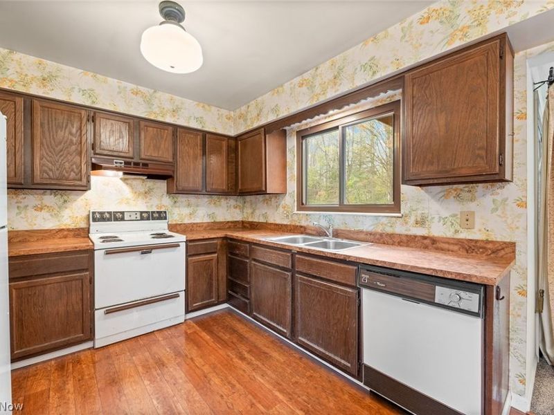 17620 Eastbrook Trail, Chagrin Falls, OH 44023 Photo 12