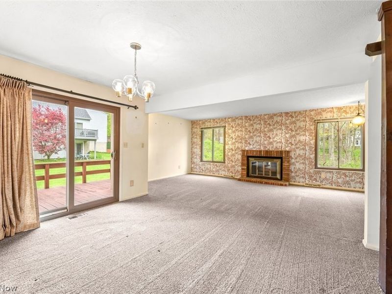 17620 Eastbrook Trail, Chagrin Falls, OH 44023 Photo 2