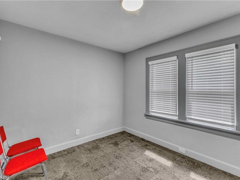 18515 Underwood Avenue, Cleveland, OH 44119 Photo 16