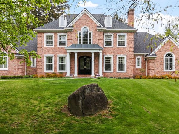 1 Sage Estate, Menands, NY 12204