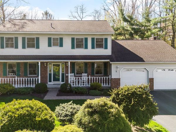 4 Ridge Lane, Ballston Lake, NY 12019