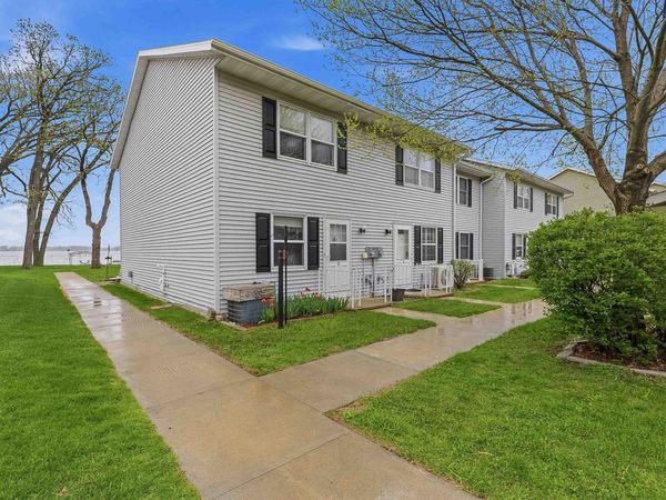 N10350 Howard Drive, Unit 4, Fox Lake, WI 53933