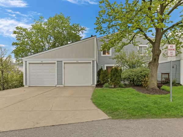 751 Dover Place , Unit 4C, Wheeling, IL 60090