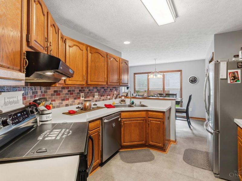 203 Lakewood Lane, Georgetown, OH 45121 Photo 14