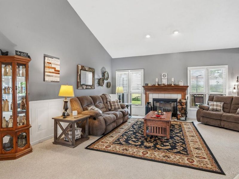 203 Lakewood Lane, Georgetown, OH 45121 Photo 7