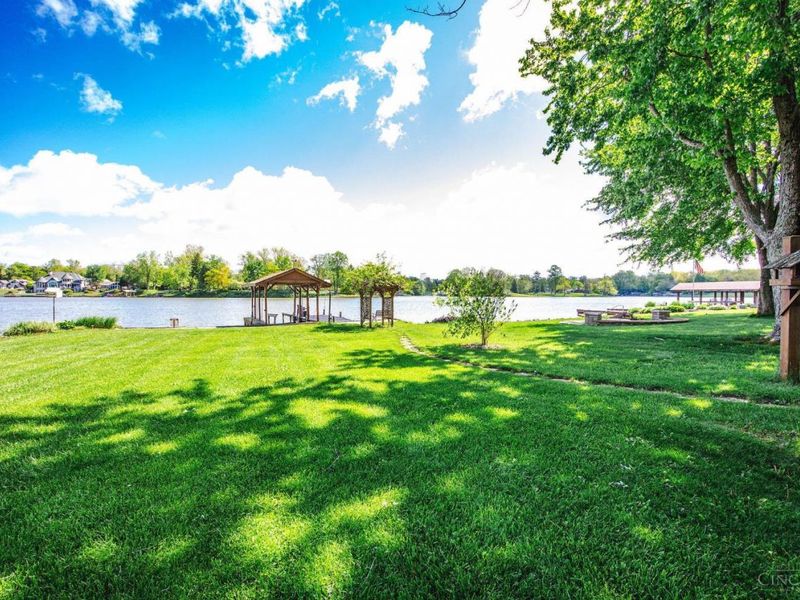 190 Lakengren Drive, Eaton, OH 45320 Photo 10