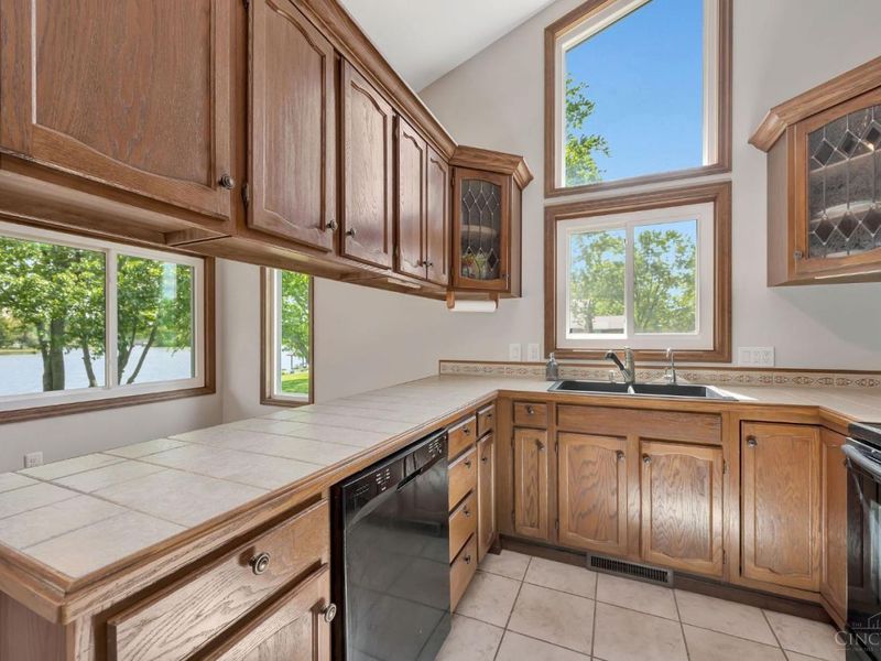 190 Lakengren Drive, Eaton, OH 45320 Photo 24