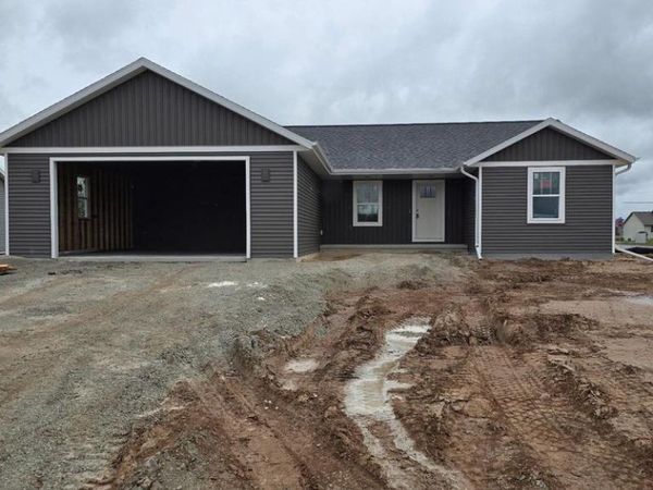 N3908 DEERE DRIVE, Kaukauna, WI 54130