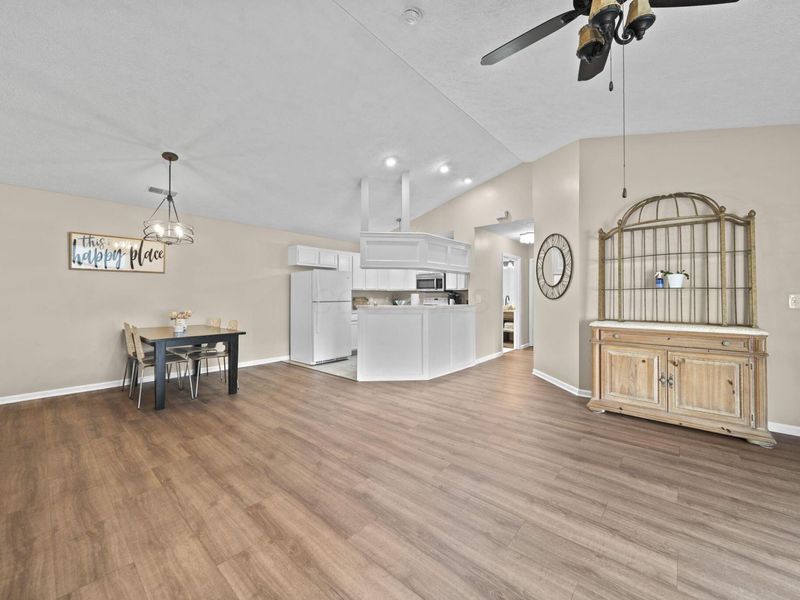 1214 Old Pond Drive, Marion, OH 43302 Photo 14