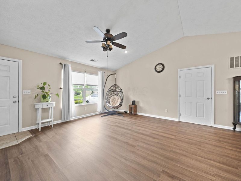 1214 Old Pond Drive, Marion, OH 43302 Photo 16