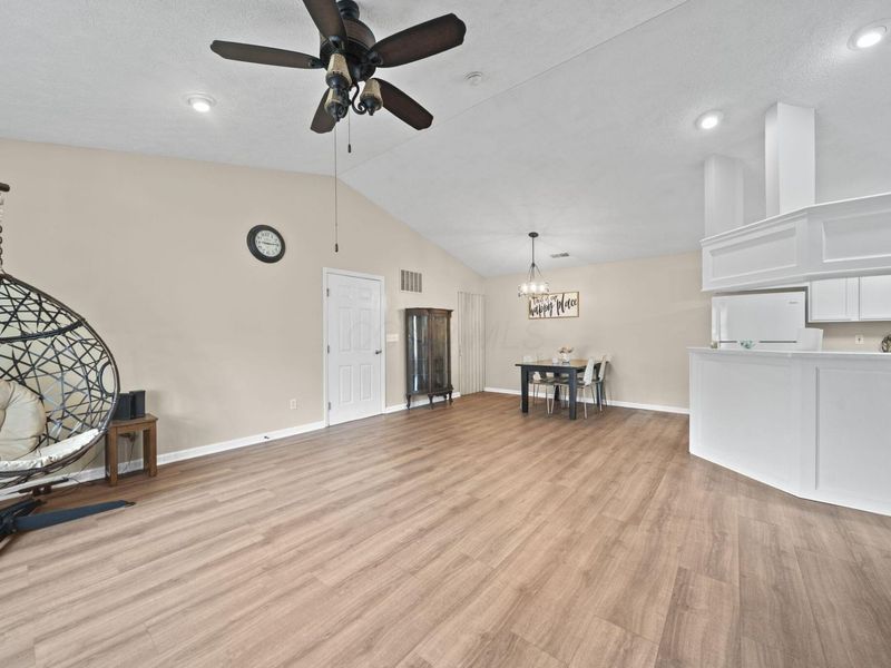 1214 Old Pond Drive, Marion, OH 43302 Photo 17