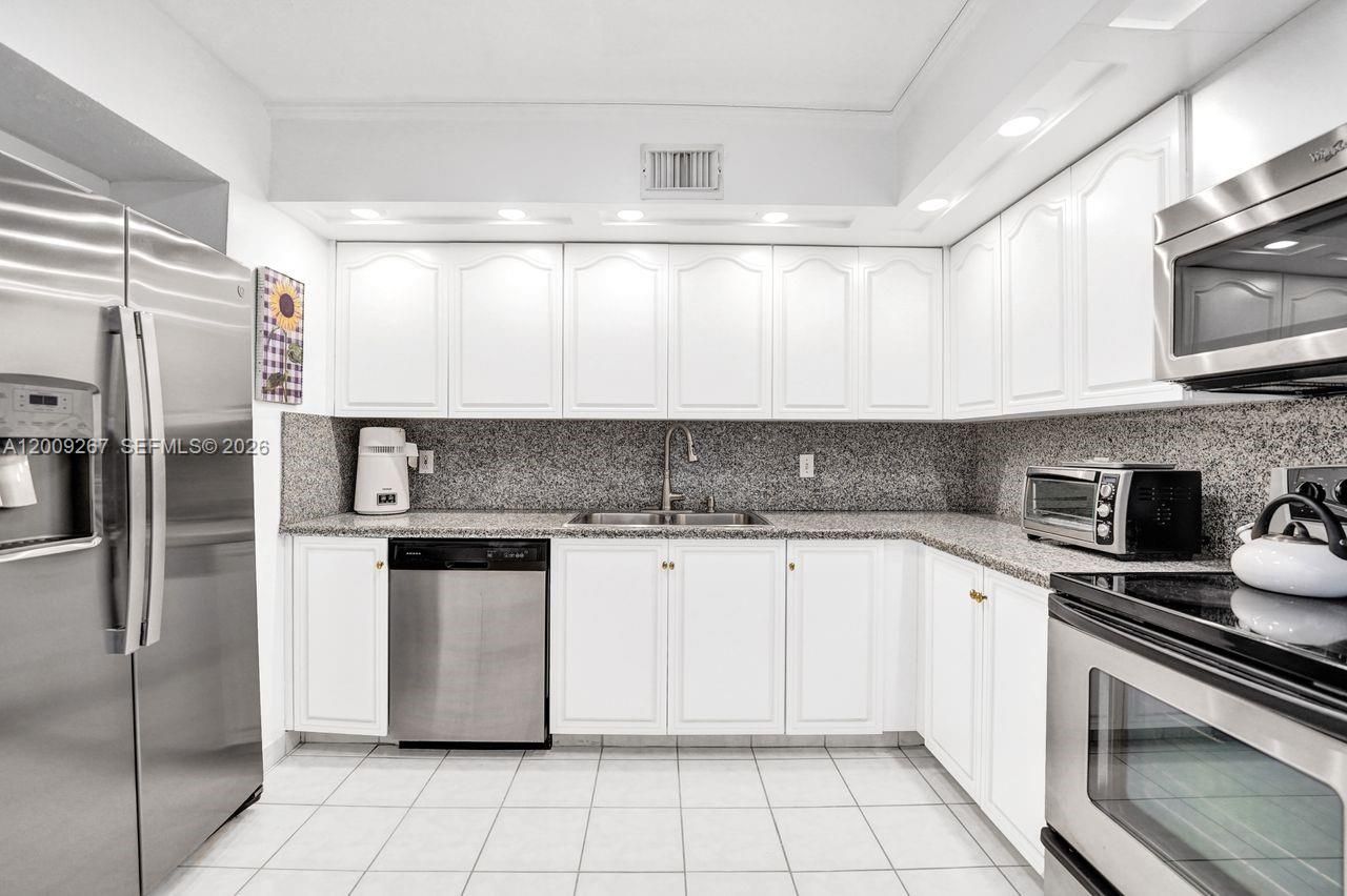 2806 N 46th Ave , Unit D637, Hollywood, FL 33021 Photo
