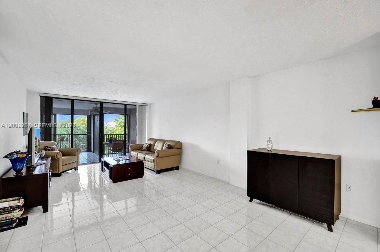 2806 N 46th Ave , Unit D637, Hollywood, FL 33021 Photo