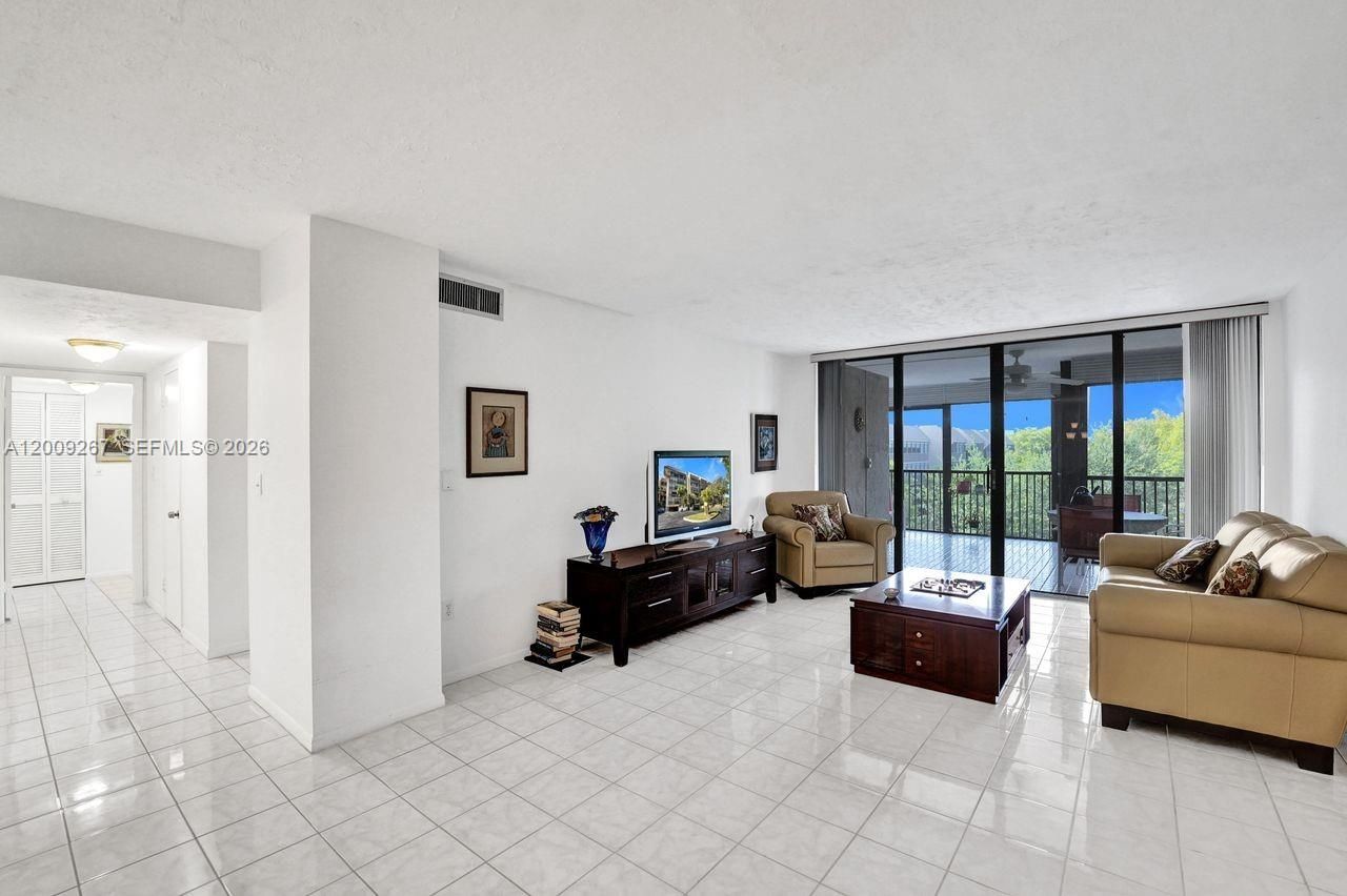2806 N 46th Ave , Unit D637, Hollywood, FL 33021 Photo