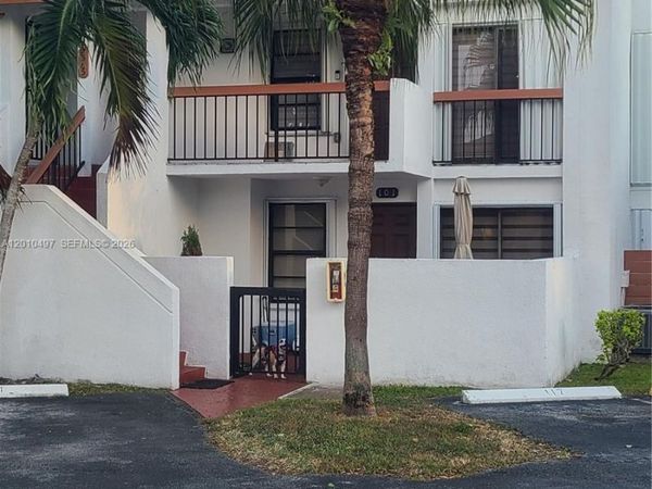 7565 SW 153rd Ct , Unit 201-14, Miami, FL 33193