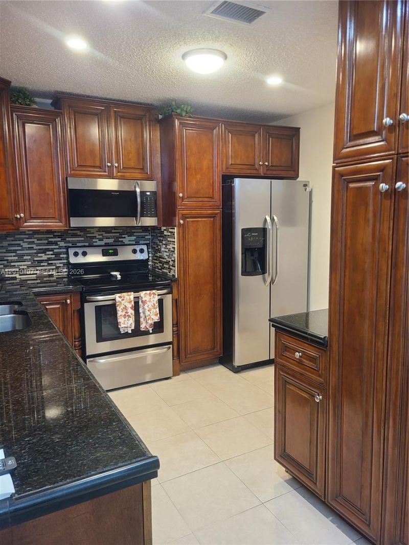7565 SW 153rd Ct, Unit 201-14, Miami, FL 33193 Photo
