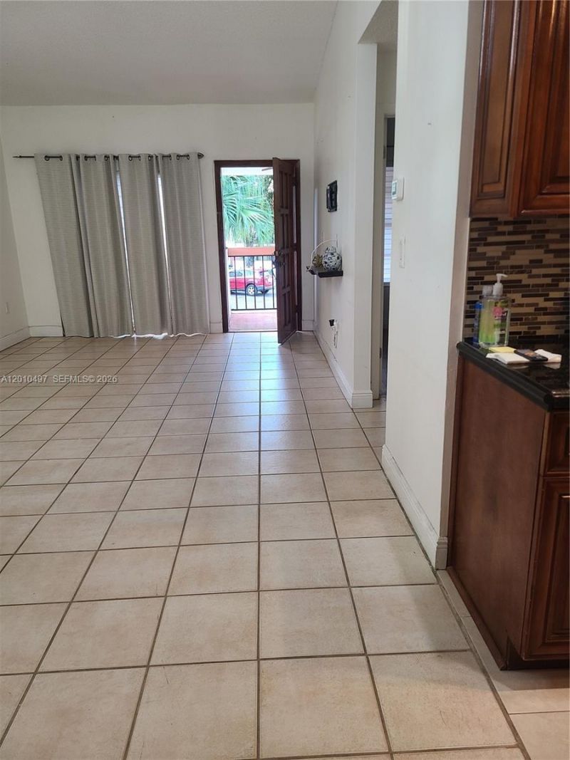 7565 SW 153rd Ct, Unit 201-14, Miami, FL 33193 Photo