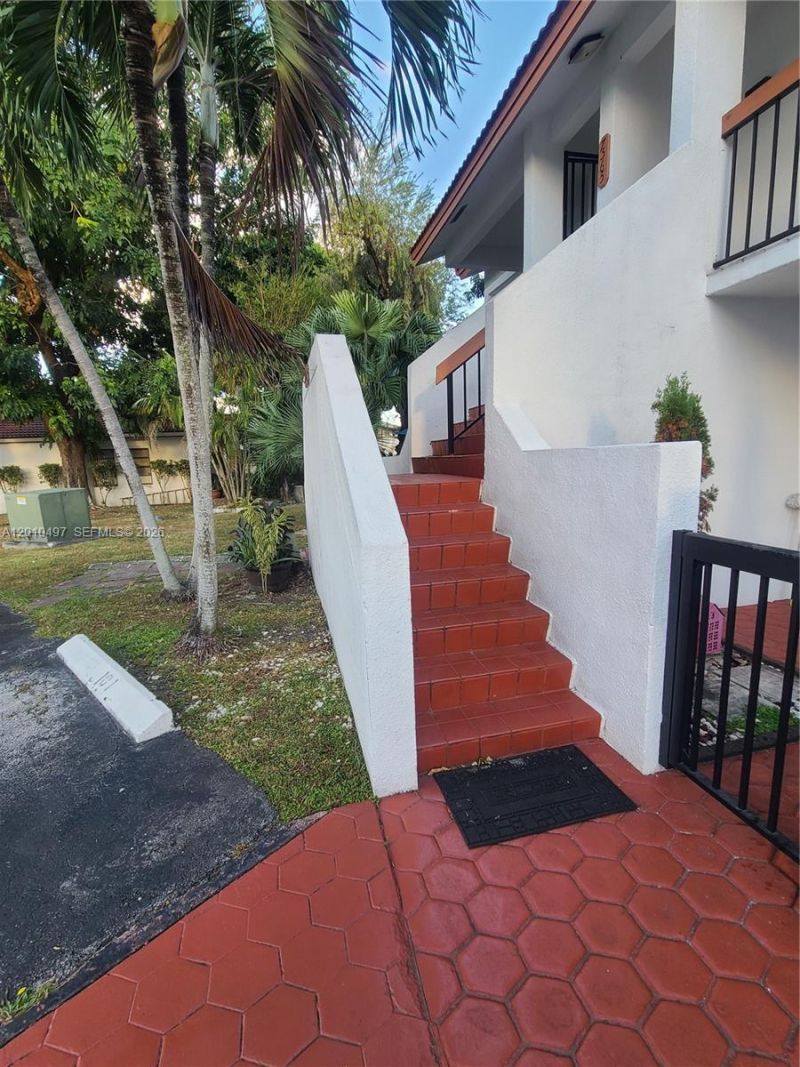 7565 SW 153rd Ct, Unit 201-14, Miami, FL 33193 Photo