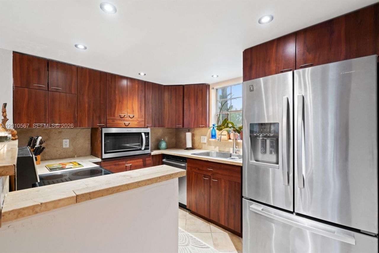 6364 La Costa Dr , Unit D, Boca Raton, FL 33433 Photo