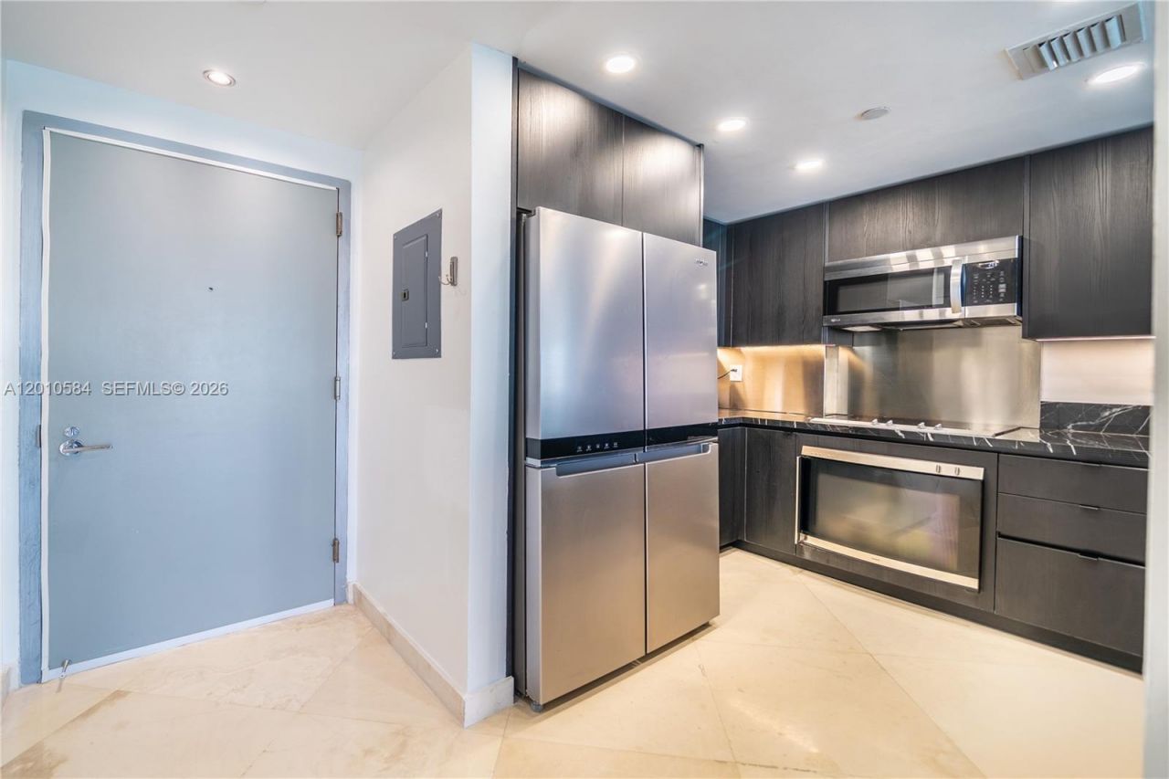 520 West Ave, Unit 1204, Miami Beach, FL 33139 Photo