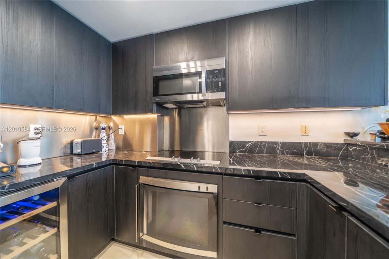 520 West Ave, Unit 1204, Miami Beach, FL 33139 Photo