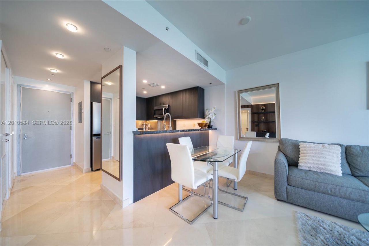 520 West Ave, Unit 1204, Miami Beach, FL 33139 Photo