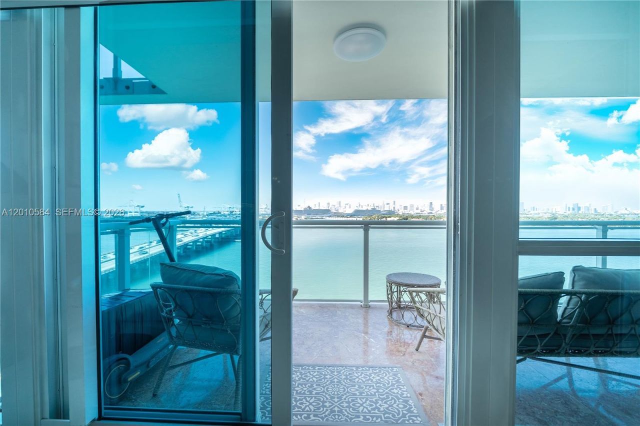 520 West Ave, Unit 1204, Miami Beach, FL 33139 Photo