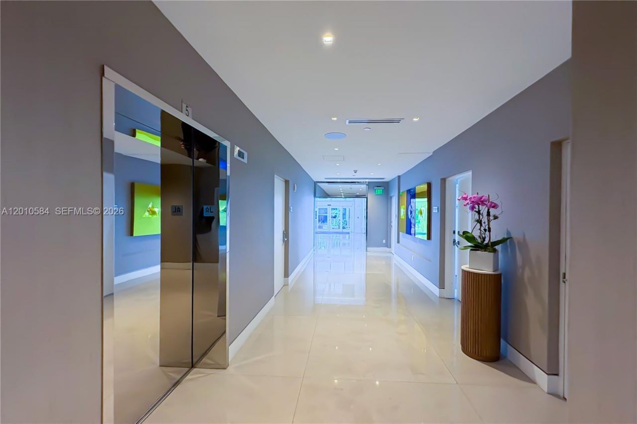 520 West Ave, Unit 1204, Miami Beach, FL 33139 Photo
