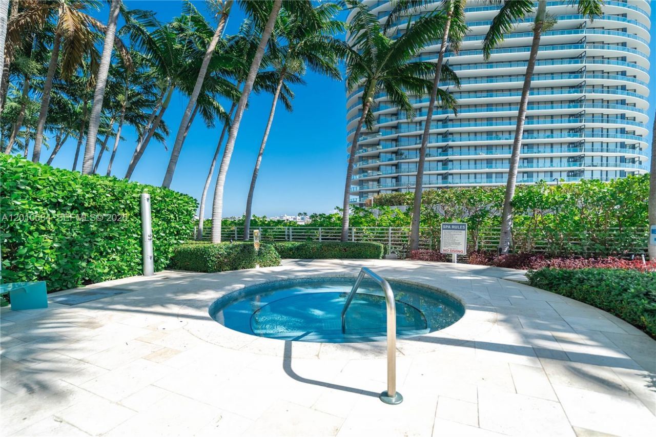 520 West Ave, Unit 1204, Miami Beach, FL 33139 Photo
