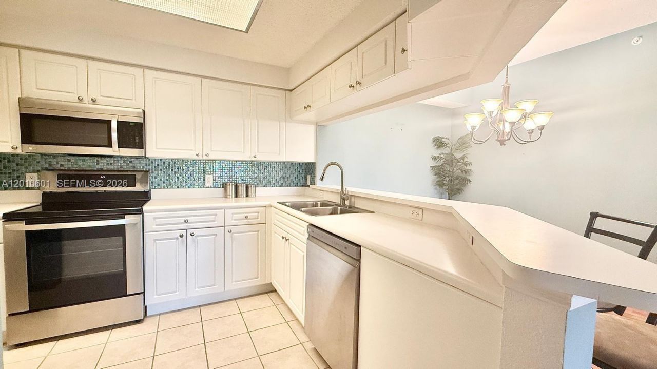 2726 Anzio Ct , Unit 306, Palm Beach Gardens, FL 33410 Photo