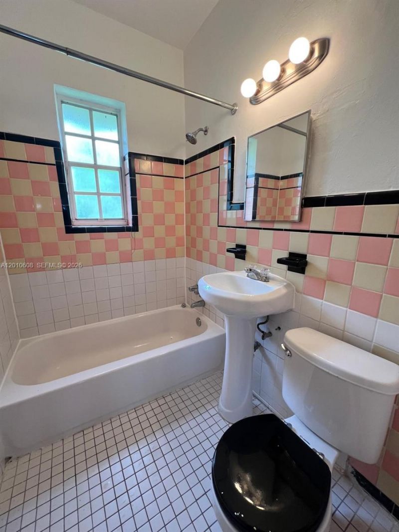 1309 Euclid Ave, Unit 7, Miami Beach, FL 33139 Photo