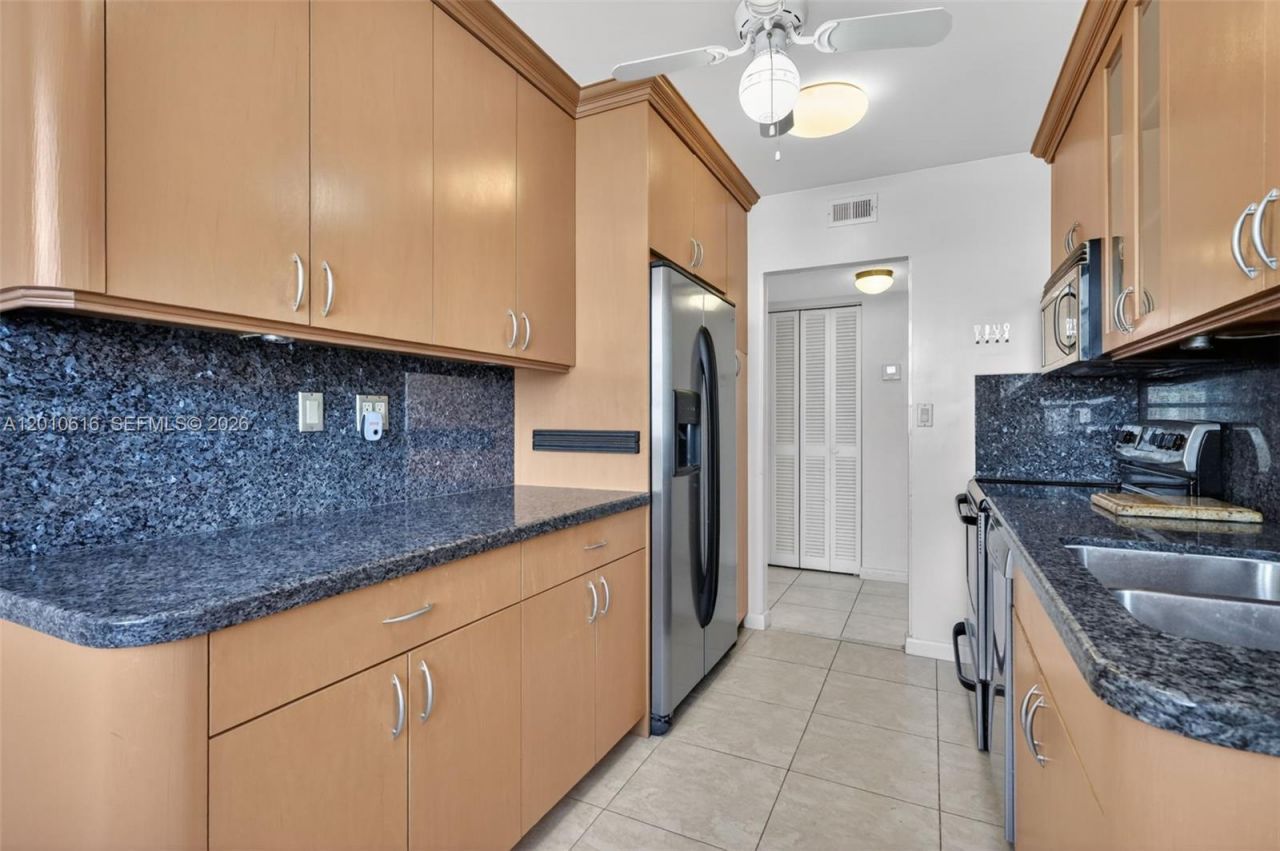 1849 S Ocean Dr , Unit 1402, Hallandale Beach, FL 33009 Photo