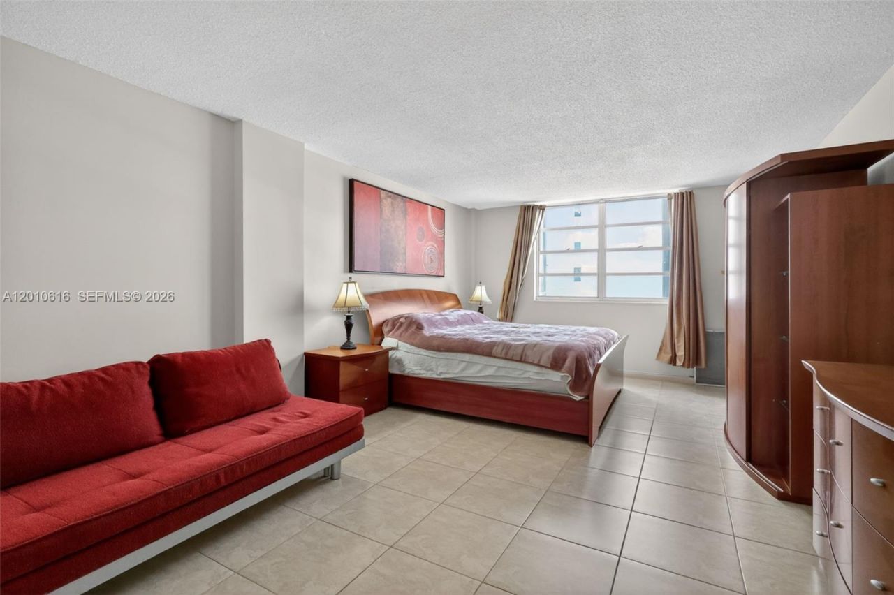 1849 S Ocean Dr , Unit 1402, Hallandale Beach, FL 33009 Photo