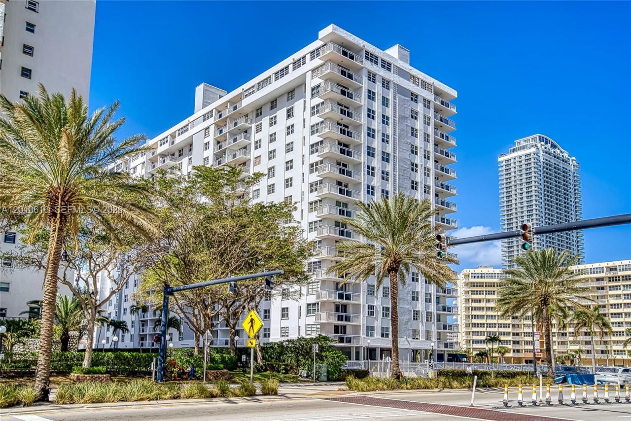 1849 S Ocean Dr , Unit 1402, Hallandale Beach, FL 33009 Photo