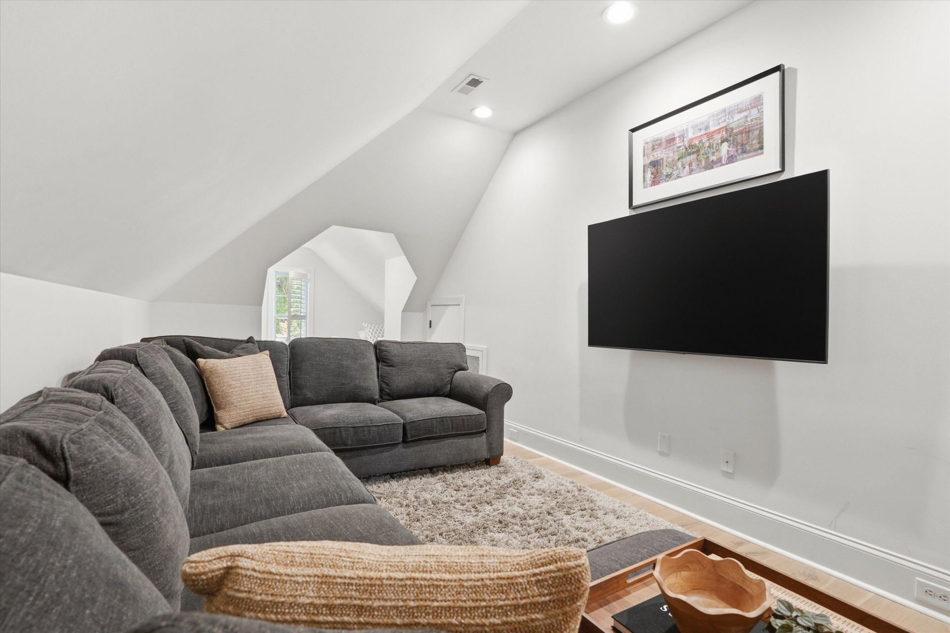 1168 Blakeway Street Photo 36