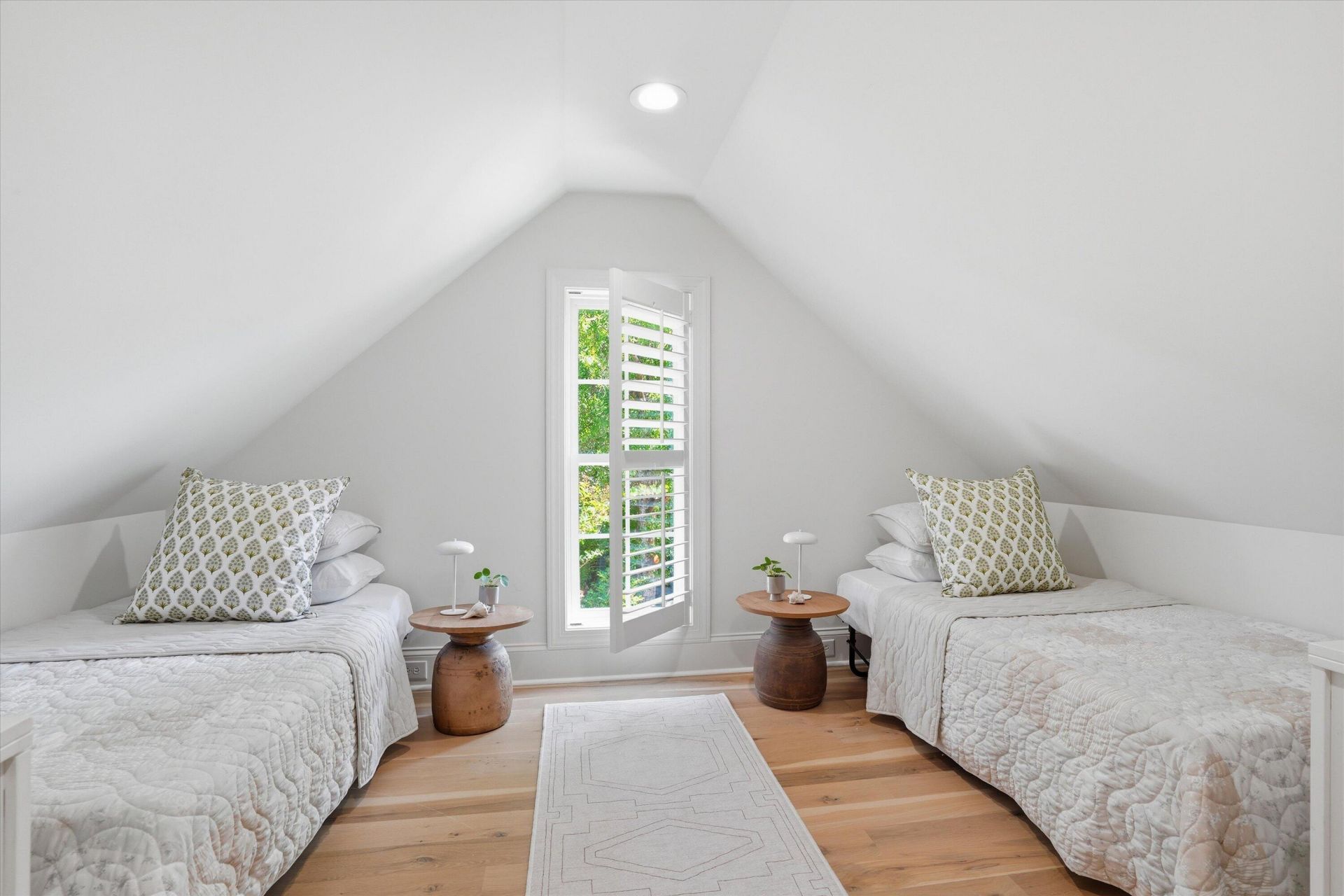 1168 Blakeway Street Photo 37