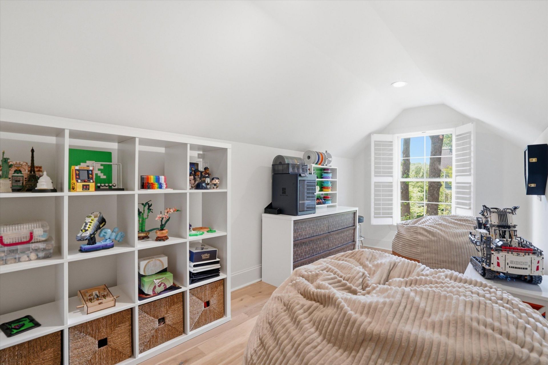 1168 Blakeway Street Photo 41