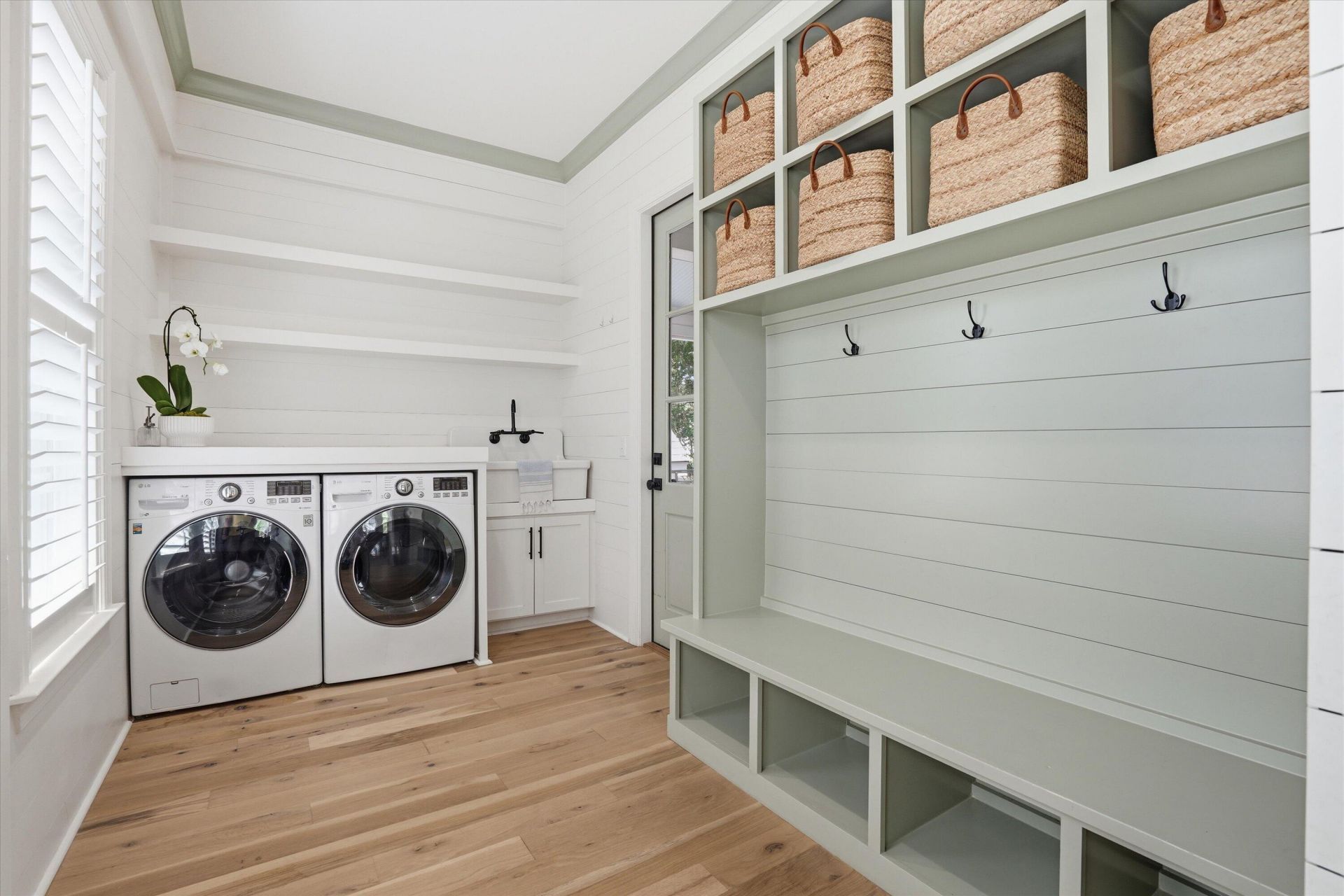 1168 Blakeway Street Photo 46