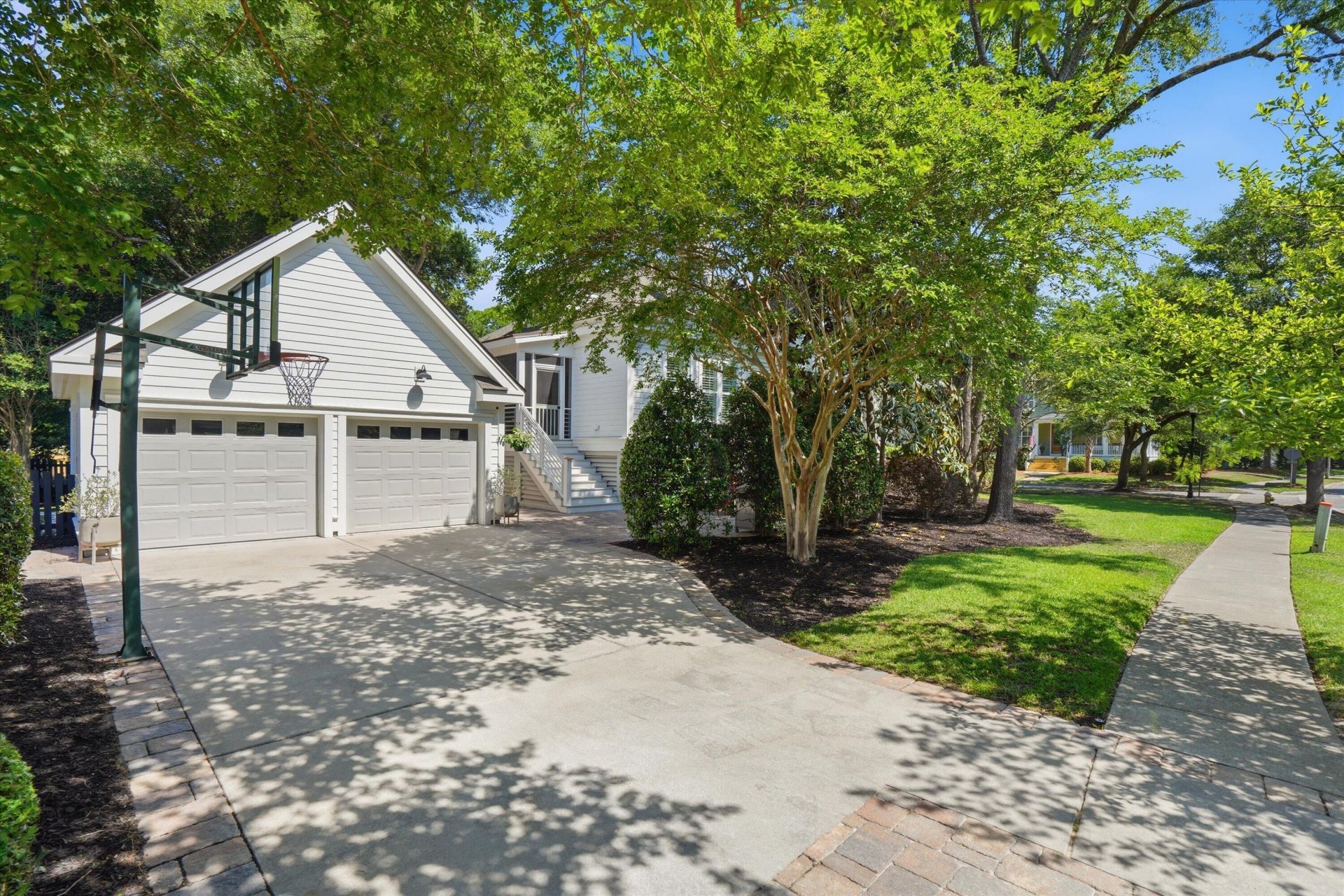 1168 Blakeway Street Photo 54