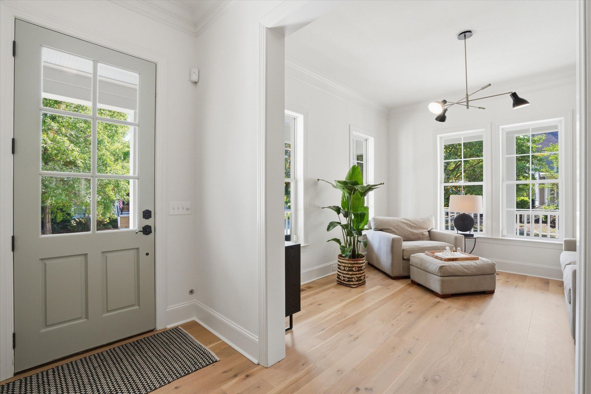 1168 Blakeway Street Photo 8