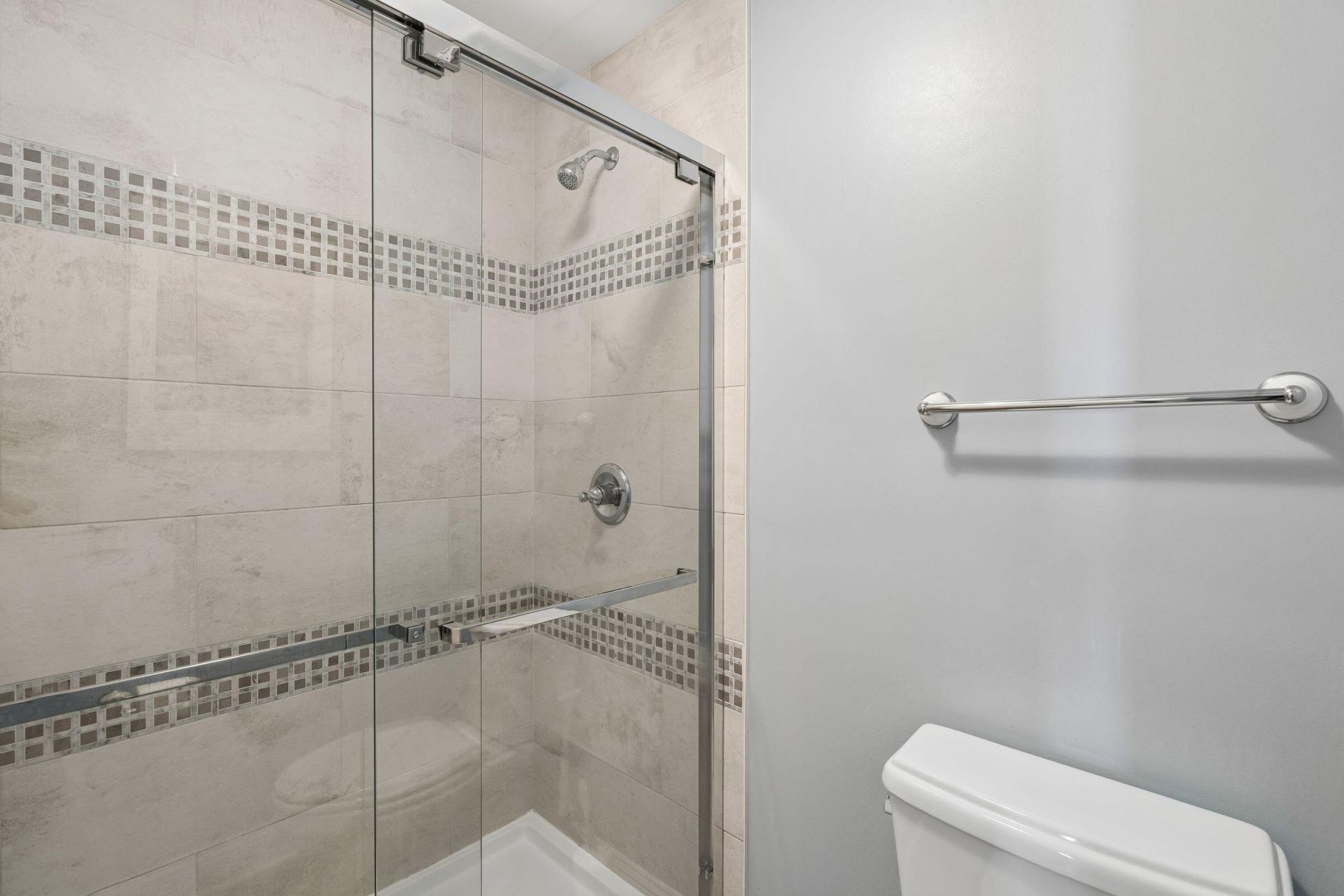 8000 Palmetto Drive Photo 20