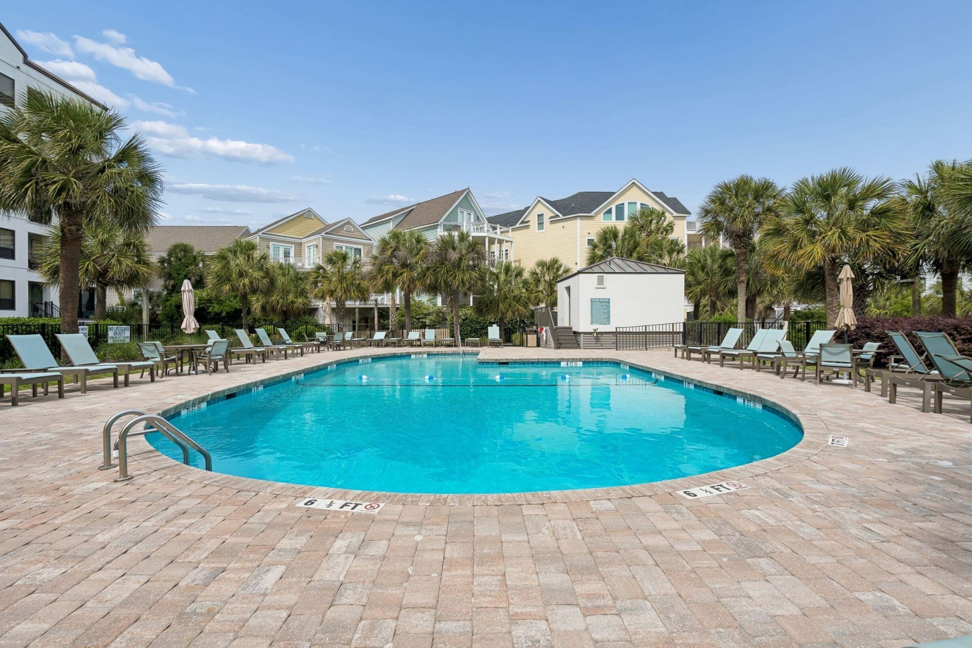 8000 Palmetto Drive Photo 27