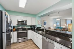 8000 Palmetto Drive photo 4