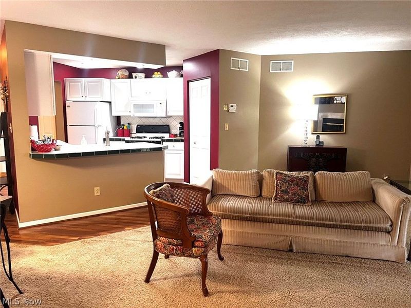205 S Aspen Court , Unit 3, Warren, OH 44484 Photo 7