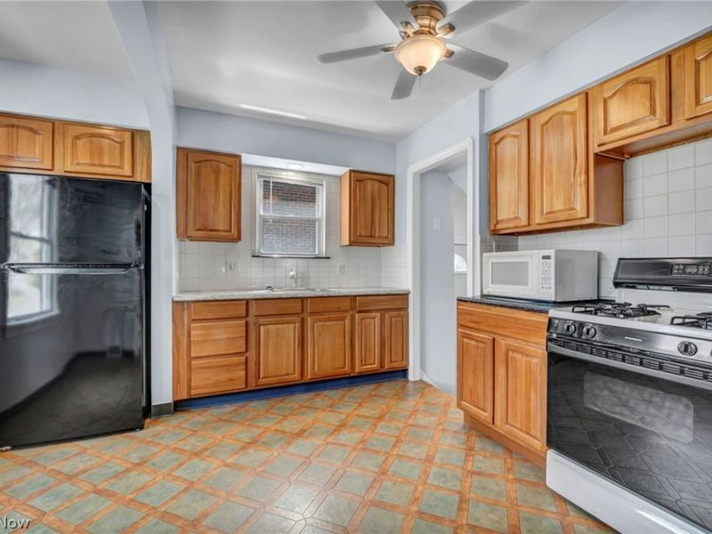 4400 W 145th Street, Cleveland, OH 44135 Photo 9