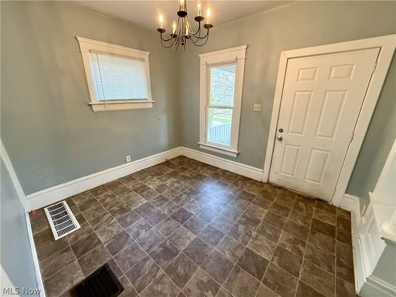 222 Rhodes Avenue , Akron, OH 44302 Photo 5