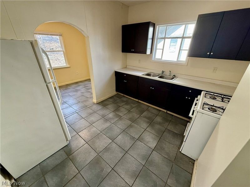 222 Rhodes Avenue , Akron, OH 44302 Photo 6