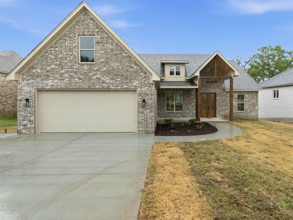 548 Valley Oak Drive, Sherwood, AR 72120