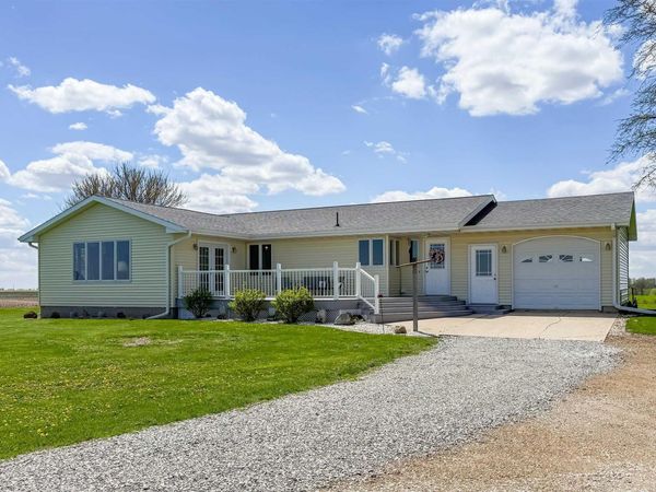 22645 X Avenue, Eldora, IA 50627
